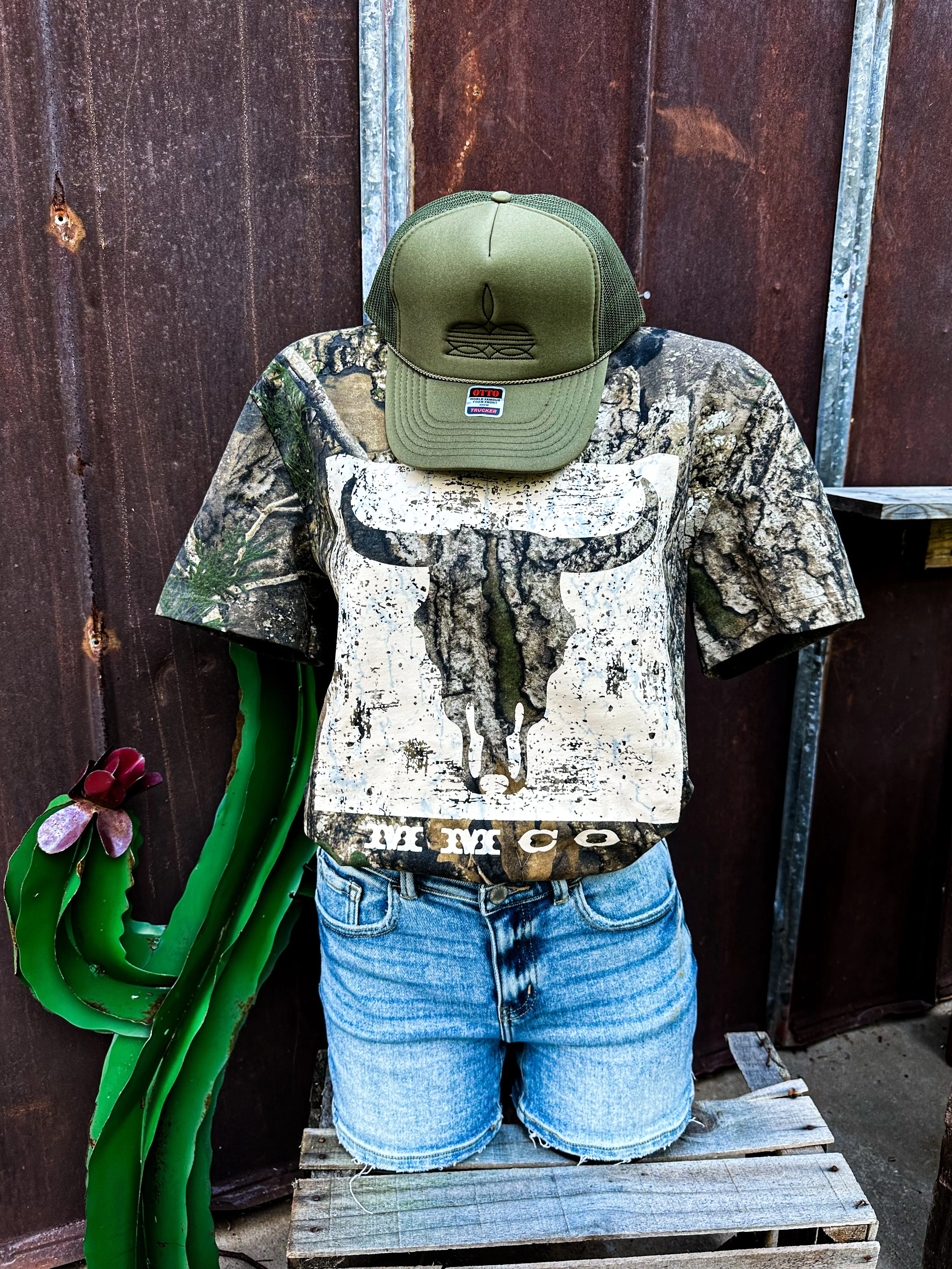 Colton Camo MMCO Steer Square Graphic Tee