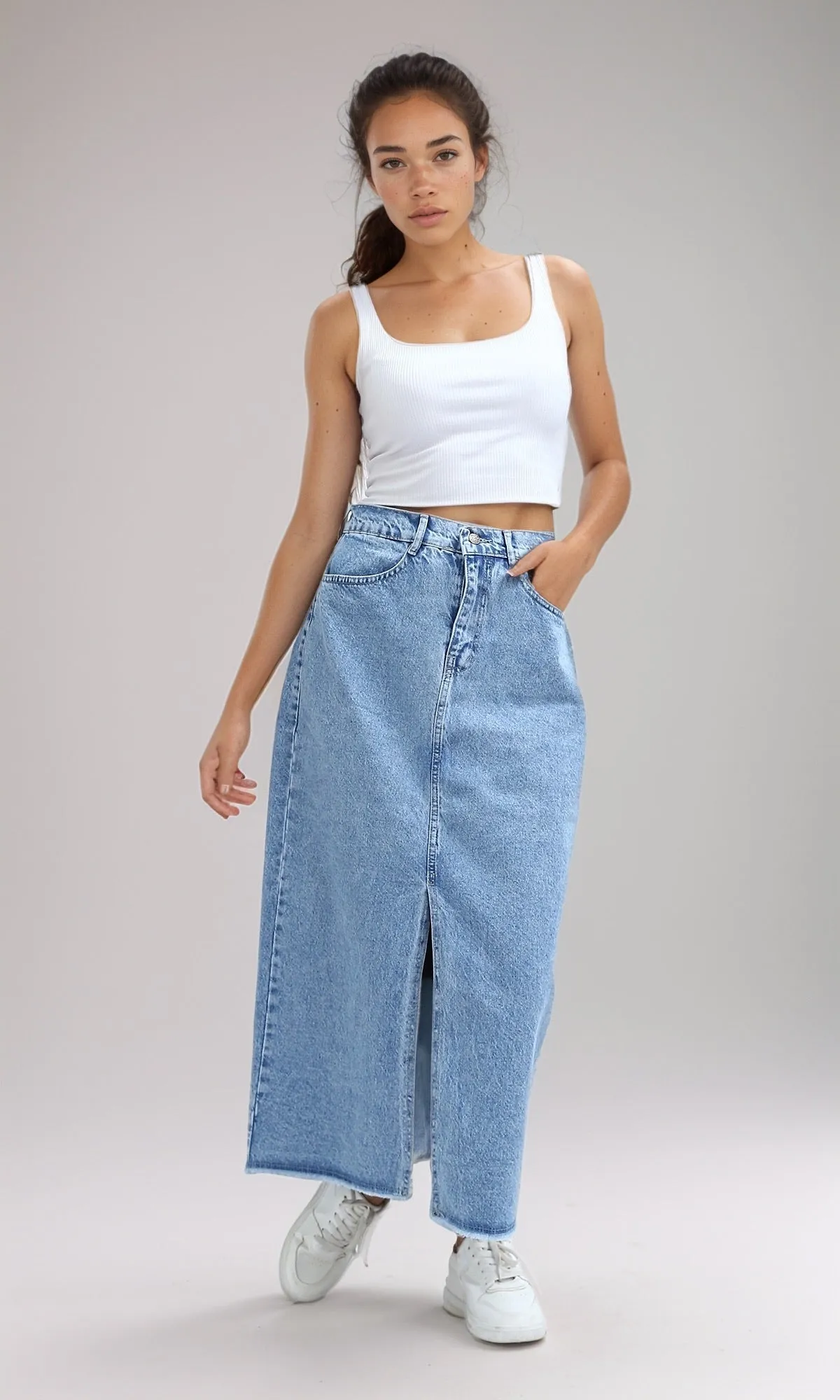 O198719 - Buttoned Casual Jeans Skirt  - Light Jeans Blue
