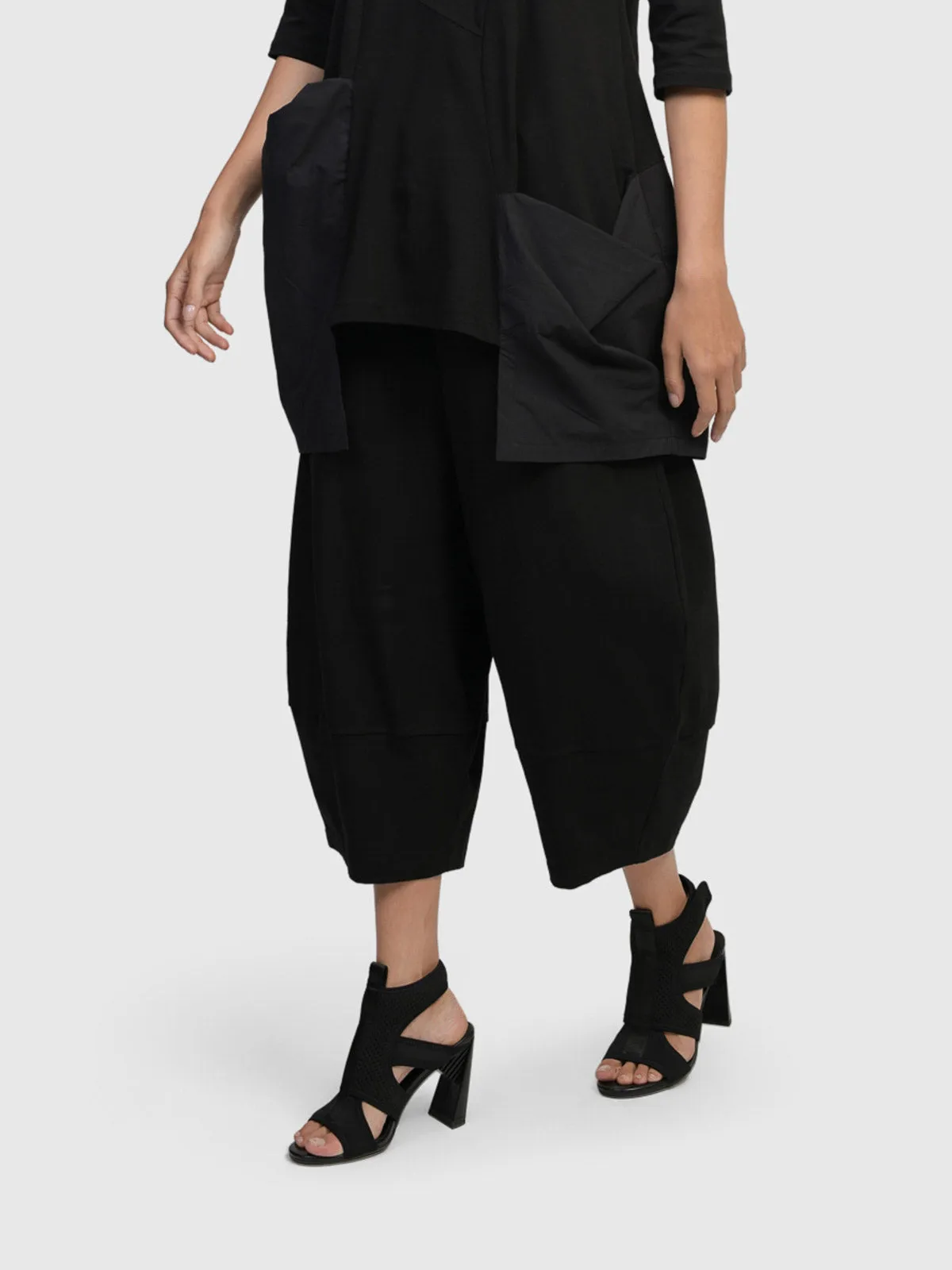 Urban Timeless New York Lantern Pant, Black